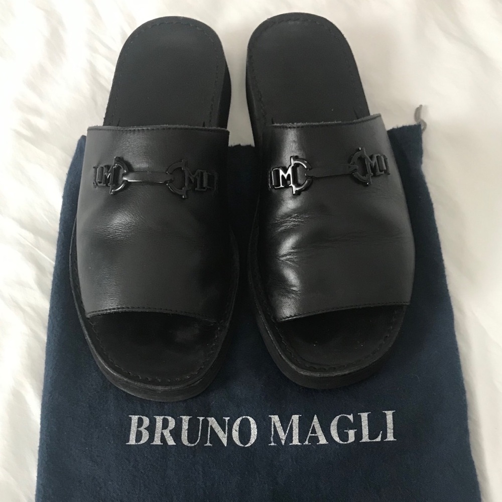 Bruno Magli Mens Black Leather Buckle Sandal Slide